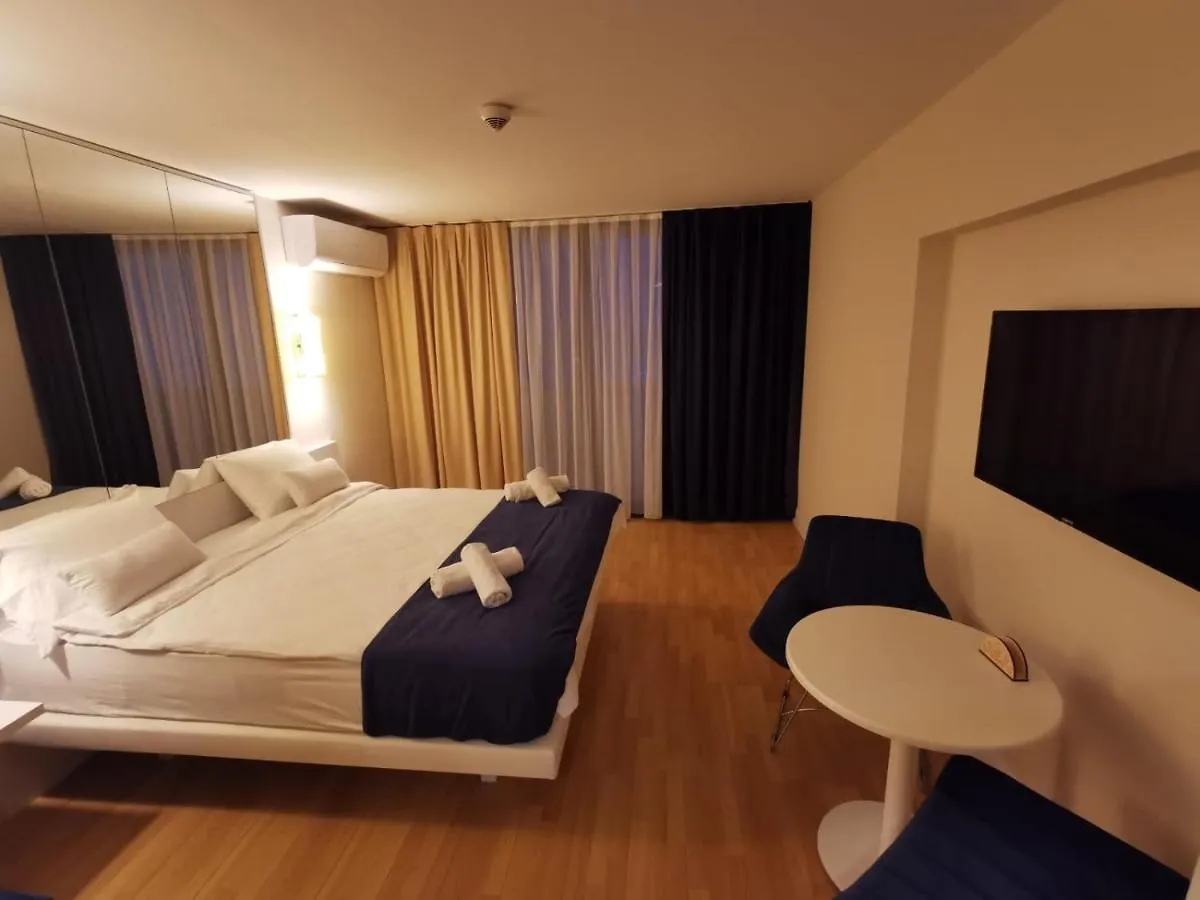 Orbirest In Batumi Apartment 0*,